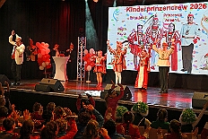 Kuerung Steinhof 2026-01-04 060  Unsere Kürung - Premiere - Im so genannten „Gürzenich“ von Duisburg, dem Steinhof in Huckingen fand am Sonntag, 4. Januar 2026, zum ersten Mal die Kürung einer Kinderprinzencrew statt. Wir sind nun als Prinz Juls I., Prinzessin Aileen I. mit Hofmarschall Sami und Pagin Paula der Stadt Duisburg 2026 inthronisiert. : DVPJ, Holger II, Kinderprinz Phil II., Prinzessin, Mia I., Prinzessin Mia I., HDK, Duisburg, Karneval, Helau, Tollität, Event, Session 2024, Session 2025, Hauptausschuss, Gemeinschaft, Hauptausschuss Karneval Duisburg, Duisburg ist echt