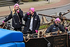 02 Der Zug 2026- 02-14 06  Unser Tag - ein schöner Tag - Es war 8 Uhr in der Früh als wir am Samstagmorgen, 14. Februar, als wir mit Musik am WYNDHAM Hotel Duisburger Hof geweckt wurden. Danach ging es dann nach Hamborn wo „unser“ Kinderkarnevalszug pünktlich um 11:11 Uhr startete. Zu Mittagszeit gab es dann anschließend eine Empfang für uns und die Teneriffa Delegation. : DVPJ, Toni I, Kinderprinz Juls I., Juls I., Prinzessin, Aileen I., Prinzessin Aileen I., HDK, Duisburg, Karneval, Helau, Tollität, Event, Session 2025, Session 2026, Hauptausschuss, Gemeinschaft, Hauptausschuss Karneval Duisburg, Duisburg ist echt