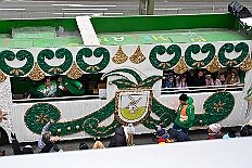 02 Der Zug 2026- 02-14 31  Unser Tag - ein schöner Tag - Es war 8 Uhr in der Früh als wir am Samstagmorgen, 14. Februar, als wir mit Musik am WYNDHAM Hotel Duisburger Hof geweckt wurden. Danach ging es dann nach Hamborn wo „unser“ Kinderkarnevalszug pünktlich um 11:11 Uhr startete. Zu Mittagszeit gab es dann anschließend eine Empfang für uns und die Teneriffa Delegation. : DVPJ, Toni I, Kinderprinz Juls I., Juls I., Prinzessin, Aileen I., Prinzessin Aileen I., HDK, Duisburg, Karneval, Helau, Tollität, Event, Session 2025, Session 2026, Hauptausschuss, Gemeinschaft, Hauptausschuss Karneval Duisburg, Duisburg ist echt