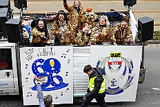 02 Der Zug 2026- 02-14 33  Unser Tag - ein schöner Tag - Es war 8 Uhr in der Früh als wir am Samstagmorgen, 14. Februar, als wir mit Musik am WYNDHAM Hotel Duisburger Hof geweckt wurden. Danach ging es dann nach Hamborn wo „unser“ Kinderkarnevalszug pünktlich um 11:11 Uhr startete. Zu Mittagszeit gab es dann anschließend eine Empfang für uns und die Teneriffa Delegation. : DVPJ, Toni I, Kinderprinz Juls I., Juls I., Prinzessin, Aileen I., Prinzessin Aileen I., HDK, Duisburg, Karneval, Helau, Tollität, Event, Session 2025, Session 2026, Hauptausschuss, Gemeinschaft, Hauptausschuss Karneval Duisburg, Duisburg ist echt