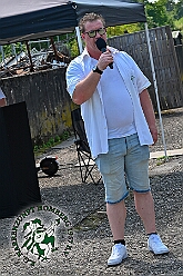02 Sommerf Narrenz Homberg 2026- 06-20 01  Sommerfeste bei 30° C im Schatten - 20. Juni, an diesem heißen Samstag starteten wir auf dem Sommerfest der 1. Gr. KG Rot-Weiß Hamborn-Marxloh. Vom Norden führte uns dann der Weg in den Westen, das Sommerfest der Narrenzunft in Homberg war das Ziel. Die letzte Station war dann die „Sommerschnauze“, das Sommerfest vom Tierschutzzentrum Duisburg e.V. : DVPJ, Oliver I, Kinderprinz Niklas I., Niklas I., Prinzessin, Greta I., Prinzessin Greta I., HDK, Duisburg, Karneval, Helau, Tollität, Event, Session 2026, Session 2027, Hauptausschuss, Gemeinschaft, Hauptausschuss Karneval Duisburg, Duisburg ist echt