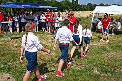 02 Sommerf Narrenz Homberg 2026- 06-20 17  Sommerfeste bei 30° C im Schatten - 20. Juni, an diesem heißen Samstag starteten wir auf dem Sommerfest der 1. Gr. KG Rot-Weiß Hamborn-Marxloh. Vom Norden führte uns dann der Weg in den Westen, das Sommerfest der Narrenzunft in Homberg war das Ziel. Die letzte Station war dann die „Sommerschnauze“, das Sommerfest vom Tierschutzzentrum Duisburg e.V. : DVPJ, Oliver I, Kinderprinz Niklas I., Niklas I., Prinzessin, Greta I., Prinzessin Greta I., HDK, Duisburg, Karneval, Helau, Tollität, Event, Session 2026, Session 2027, Hauptausschuss, Gemeinschaft, Hauptausschuss Karneval Duisburg, Duisburg ist echt