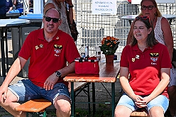 03 Sommerf Tierschutz DU 2026- 06-20 07  Sommerfeste bei 30° C im Schatten - 20. Juni, an diesem heißen Samstag starteten wir auf dem Sommerfest der 1. Gr. KG Rot-Weiß Hamborn-Marxloh. Vom Norden führte uns dann der Weg in den Westen, das Sommerfest der Narrenzunft in Homberg war das Ziel. Die letzte Station war dann die „Sommerschnauze“, das Sommerfest vom Tierschutzzentrum Duisburg e.V. : DVPJ, Oliver I, Kinderprinz Niklas I., Niklas I., Prinzessin, Greta I., Prinzessin Greta I., HDK, Duisburg, Karneval, Helau, Tollität, Event, Session 2026, Session 2027, Hauptausschuss, Gemeinschaft, Hauptausschuss Karneval Duisburg, Duisburg ist echt