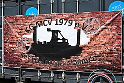 02 Sommerf MCV1979 2026- 07-04 01  Vom Musiktreffen zum Sommerfest - Am Samstag, 4. Juli, besuchten wir zuerst das Musik- und Freundschaftstreffen der „Ruhrpott-Guggis“ auf dem Platz vor „Manu´s Treff“ im Logport. Zum Sommerfest der KG MCV 1979 ging es anschließend dann nach Meiderich an die Bahnhofsstraße. : DVPJ, Oliver I, Kinderprinz Niklas I., Niklas I., Prinzessin, Greta I., Prinzessin Greta I., HDK, Duisburg, Karneval, Helau, Tollität, Event, Session 2026, Session 2027, Hauptausschuss, Gemeinschaft, Hauptausschuss Karneval Duisburg, Duisburg ist echt