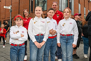 SommerBiwak 2026- 07-19 07  Das Sommerbiwak vom Hauptausschuss - Vor 11 Jahren war die Premiere des Sommerbiwaks vom HDK am Sonntag des Duisburger Stadtfestes. Auch in diesem Jahr präsentierte sich der HDK mit einem bunten Programm, wo wir natürlich nicht fehlen durften. : DVPJ, Oliver I, Kinderprinz Niklas I., Niklas I., Prinzessin, Greta I., Prinzessin Greta I., HDK, Duisburg, Karneval, Helau, Tollität, Event, Session 2026, Session 2027, Hauptausschuss, Gemeinschaft, Hauptausschuss Karneval Duisburg, Duisburg ist echt
